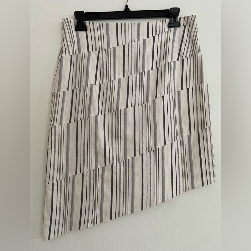 Chic Asymmetrical Striped Skirt